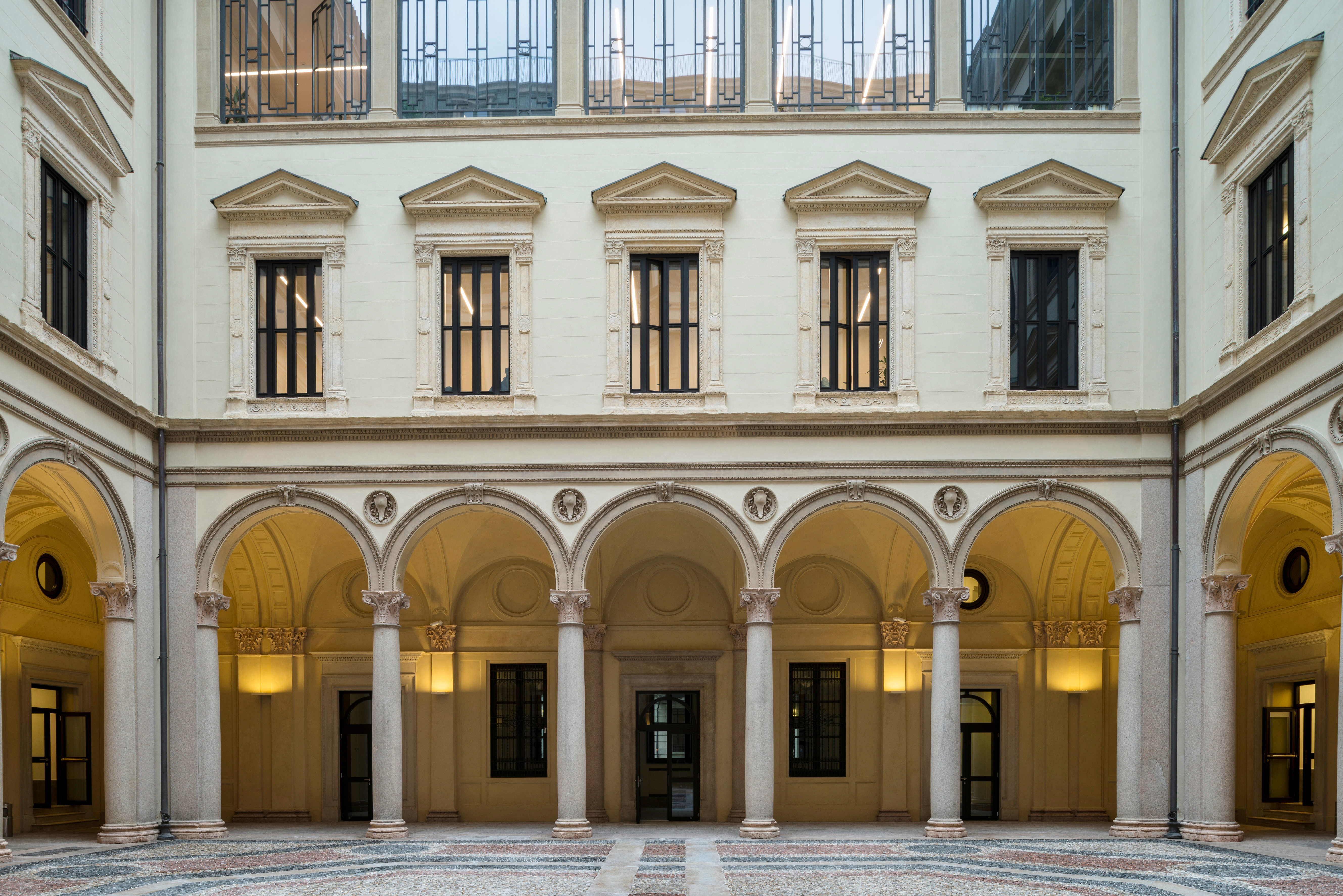 Palazzo Francesco Turati cortile spazio eventi